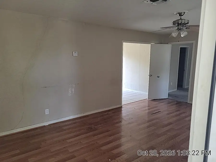 734 NW 32nd St, Lawton, OK 73505 - #2