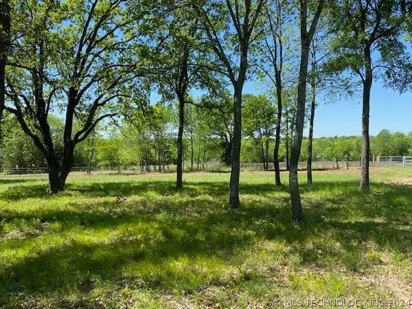 49 Cliffside, Kingston, OK 73439