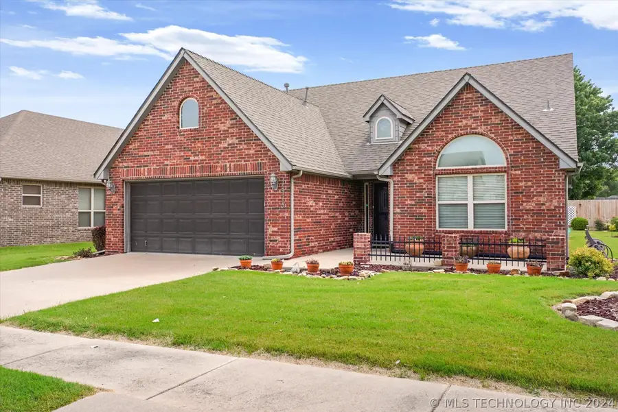 15715 S Broadway Street, Glenpool, OK 74033 - Image #2