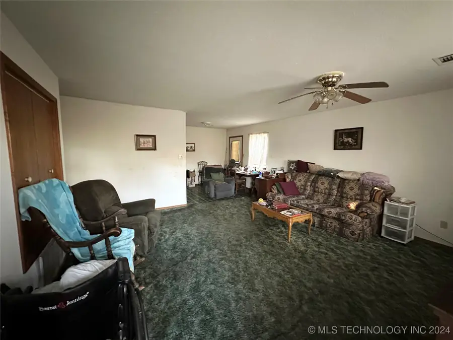 201 SE S Se, Ardmore, OK 73401 - Image #2