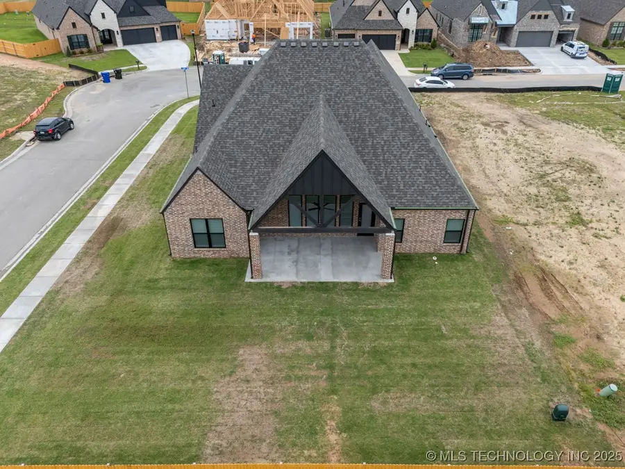 3925 S Elder Boulevard, Broken Arrow, OK 74012 - Image #2