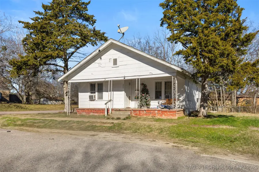 310 W Main, Konawa, OK 74849 - Image #2