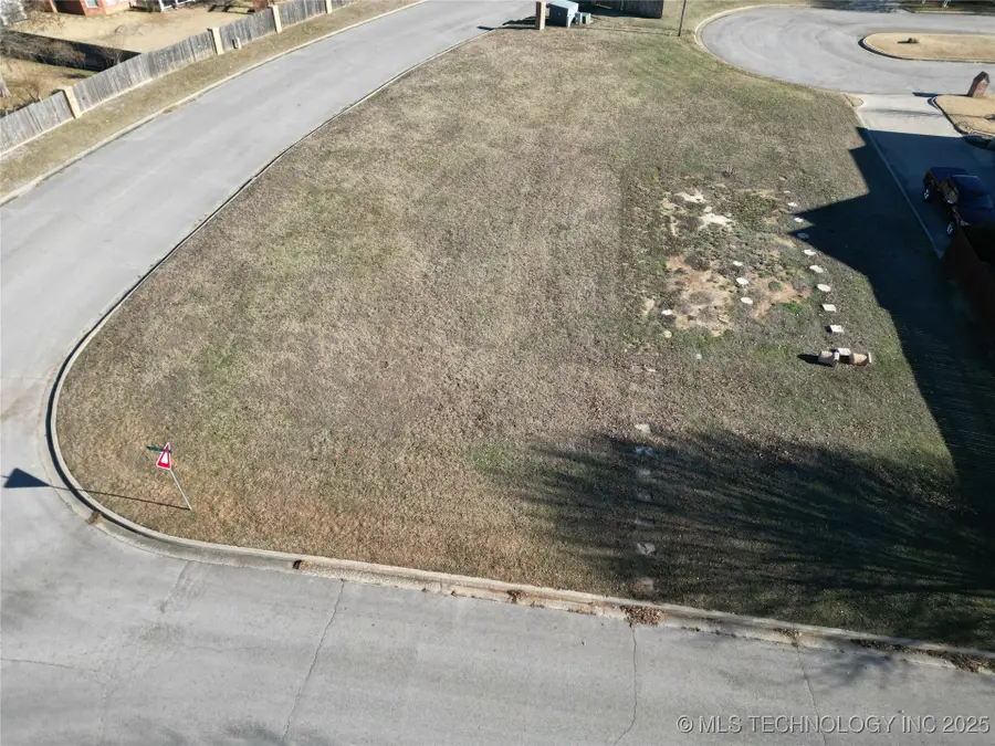 925 Dornick Drive, Ardmore, OK 73401 - Image #2