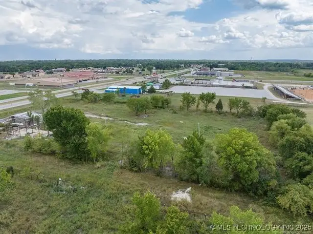 3100 Wood Drive, Okmulgee, OK 74447 - #2