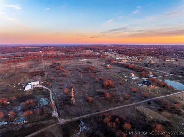 5 Hobbs Creek Trail, Collinsville, OK 74021