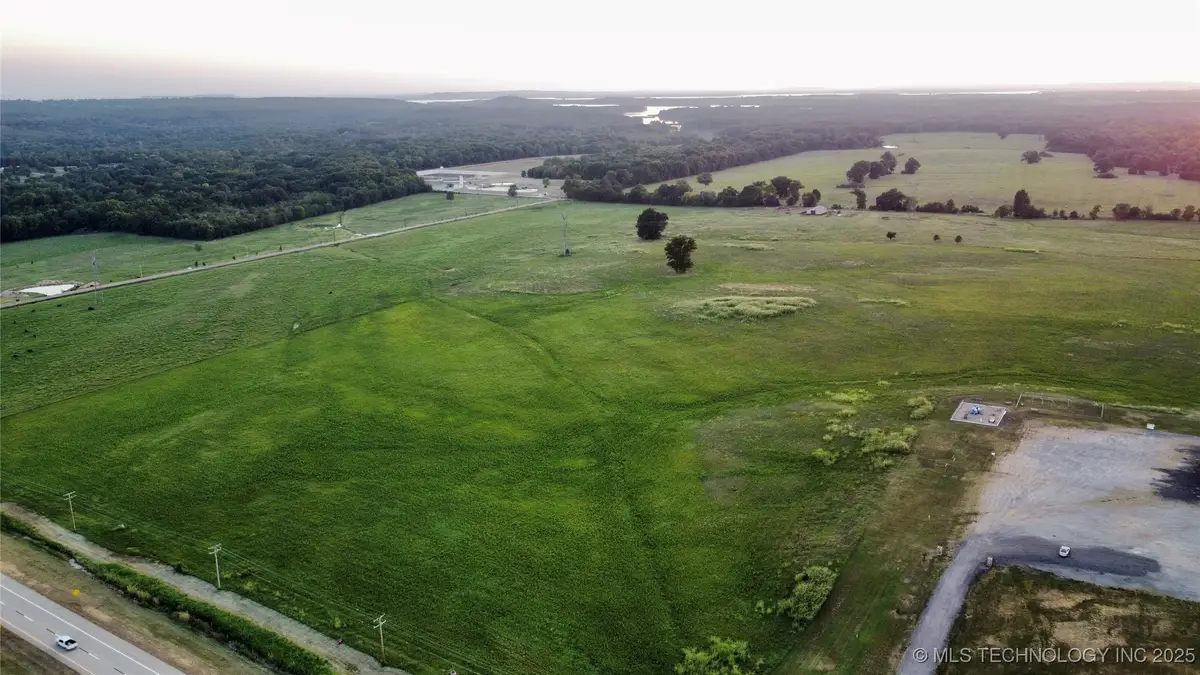 2875 S Kerr Boulevard, Sallisaw, OK 74955 - Image #1