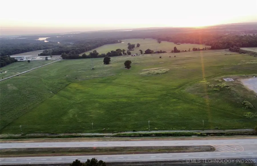 2875 S Kerr Boulevard, Sallisaw, OK 74955 - Image #2