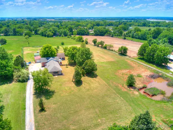 32386 E 171st Street S, Coweta, OK 74429