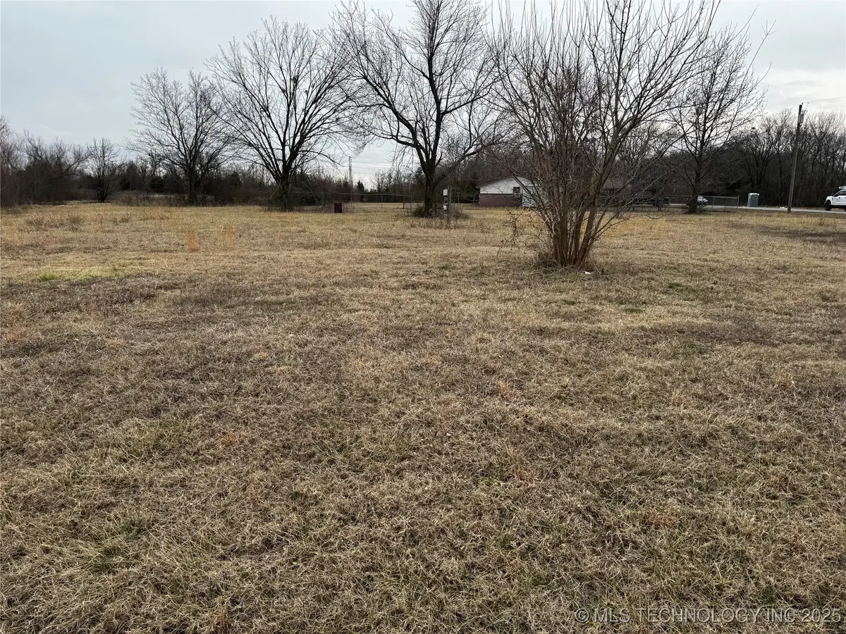 1401 S Polk Avenue, Wagoner, OK 74467 - Image #1