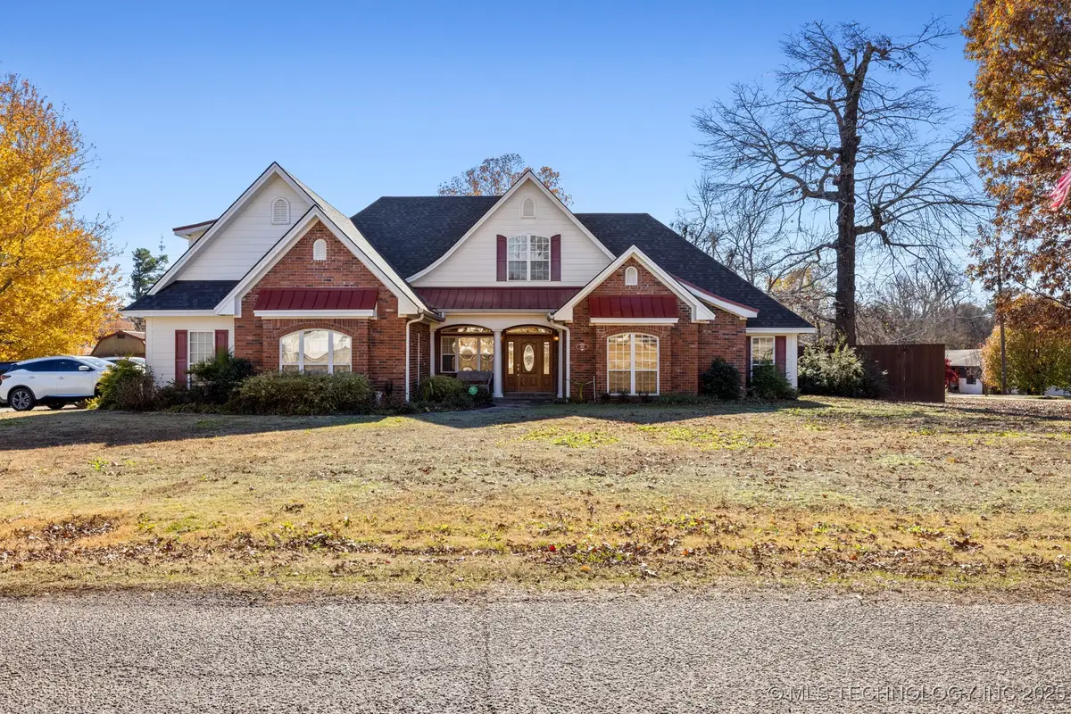 402 E Bissell Street, Hugo, OK 74743 - #1