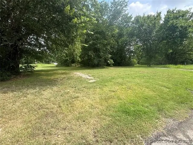 917 Martin Luther King Drive, Okmulgee, OK 74447 - Image #3