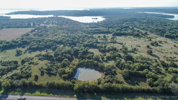 8 E 1120 Road, Checotah, OK 74426