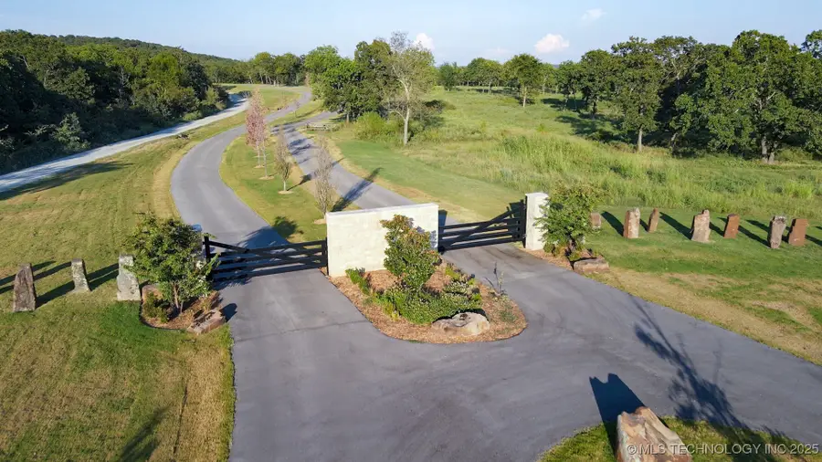 66 Pebble Ridge, Eufaula, OK 74432 - Image #3