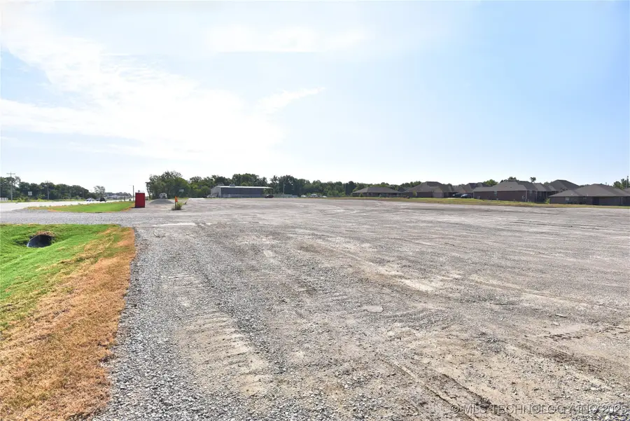 N 46th West Avenue, Skiatook, OK 74070 - Image #2