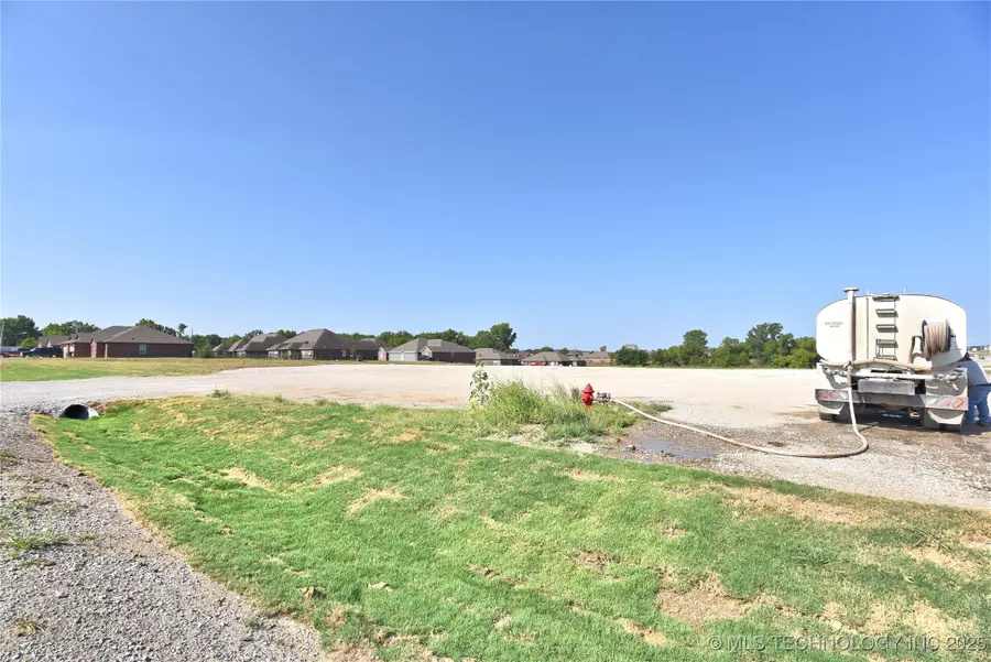 N 46th West Avenue, Skiatook, OK 74070 - Image #3