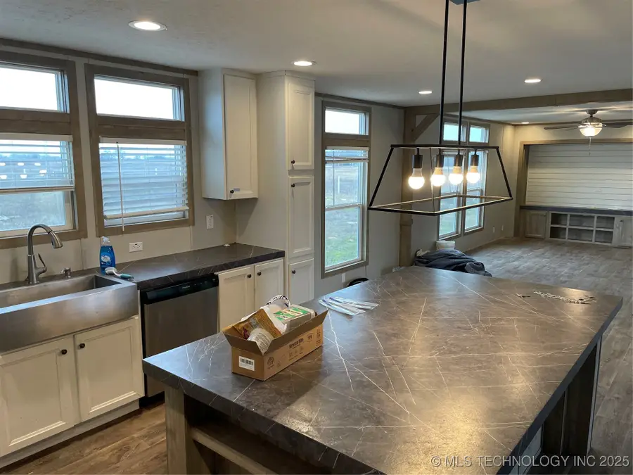 11726 Sandy Acres Trail, Kingston, OK 73439 - Image #2