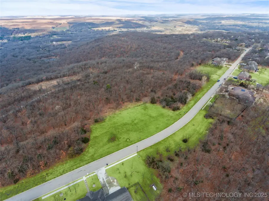 2719 Mountain Road, Bartlesville, OK 74003 - Image #3