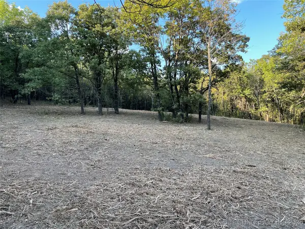 Adams Road, Mounds, OK 74047