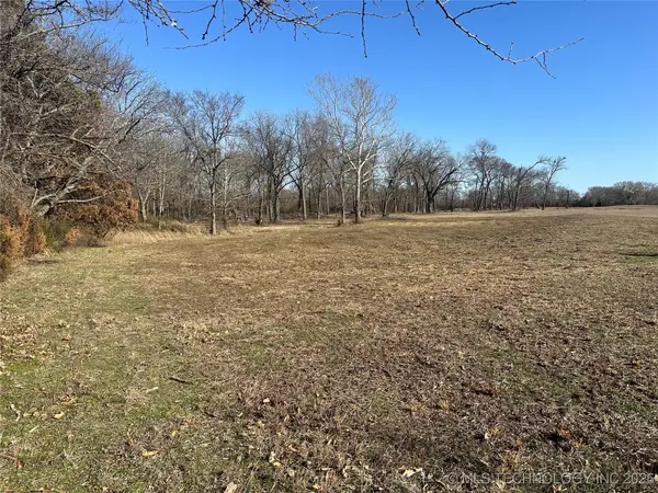 1 S 270 Road, Morris, OK 74445