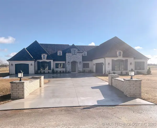 8167 S White Fang Court, Broken Arrow, OK 74014