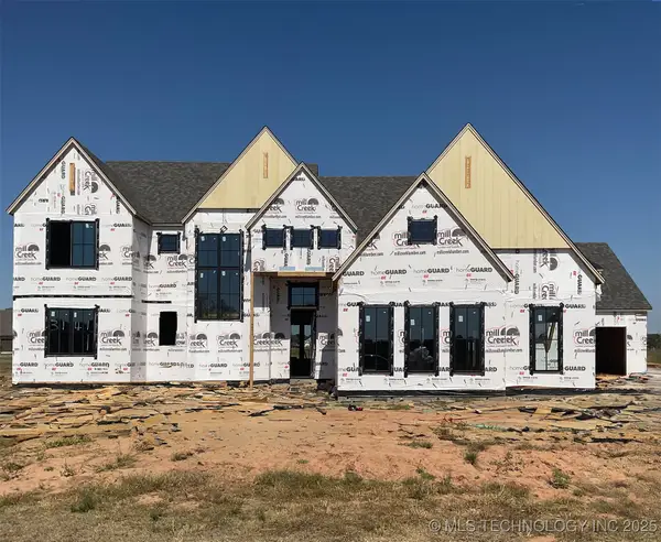 31411 E Two Socks Drive, Broken Arrow, OK 74014