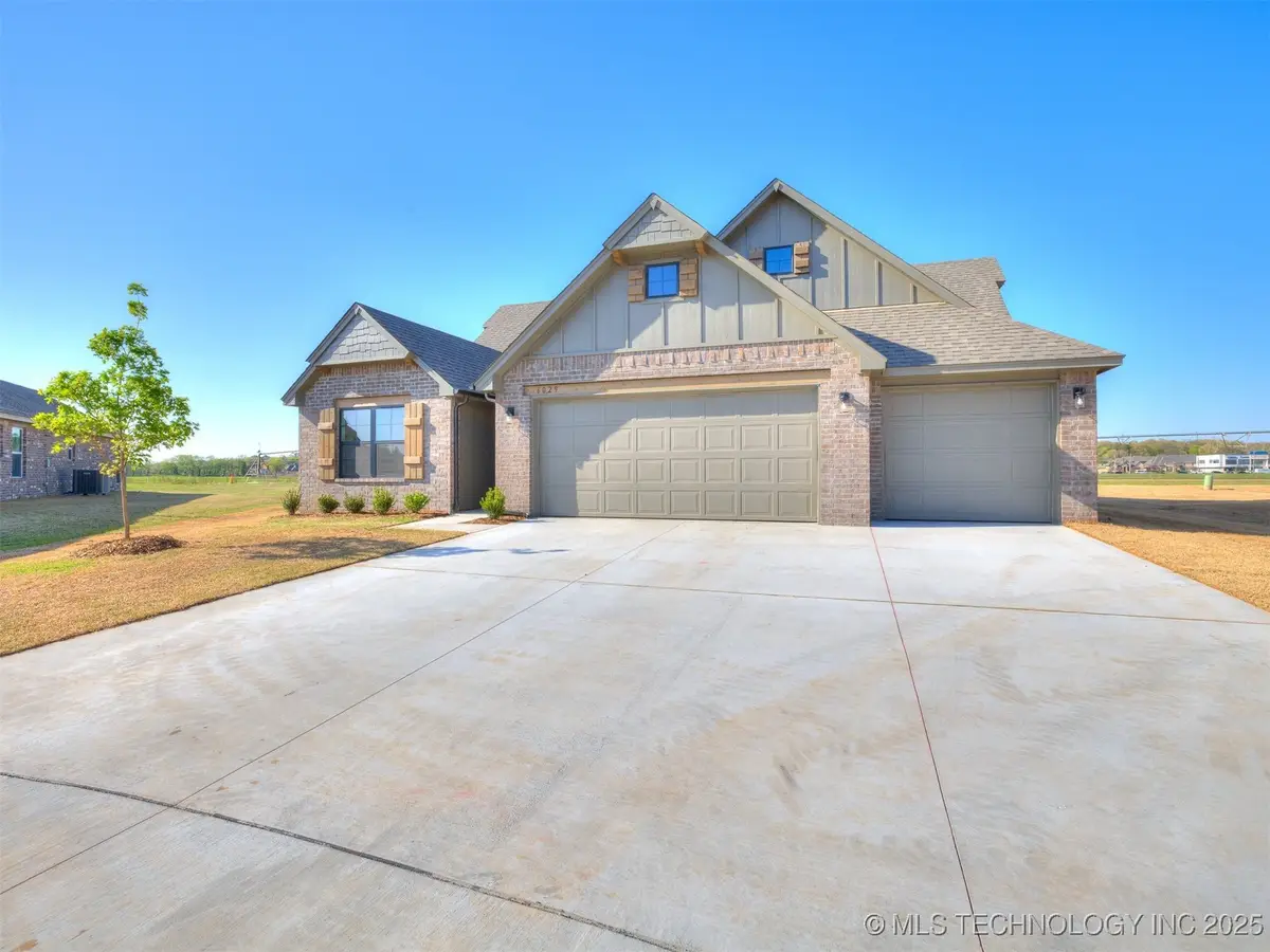 6029 E 123rd Street S, Bixby, OK 74008 - Image #1