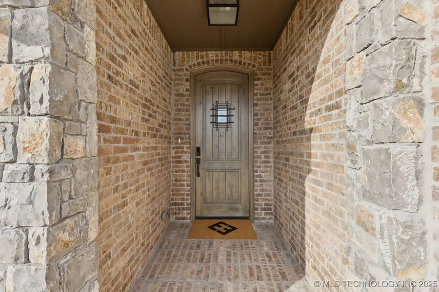 14216 S Delaware Place S, Bixby, OK 74008 - Image #3