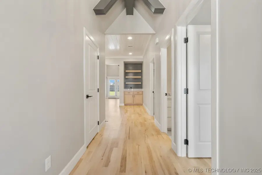 6705 S Fir Avenue, Broken Arrow, OK 74011 - Image #2