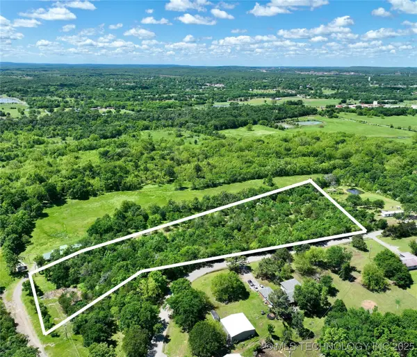 2082 Krebs Lake Road, Krebs, OK 74501