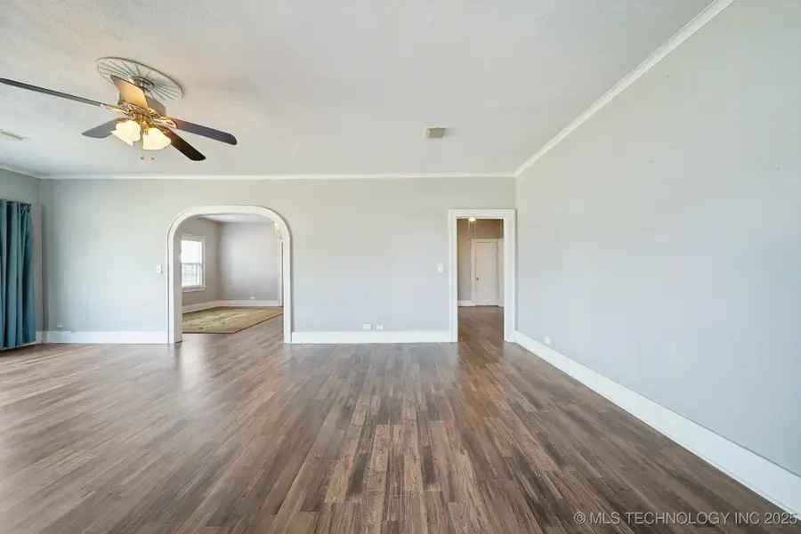 1225 S Delaware Avenue, Okmulgee, OK 74447 - Image #3