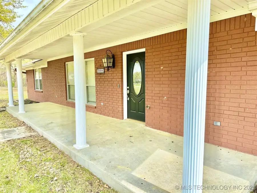 1401 Country Ridge Drive, Stigler, OK 74462 - Image #3