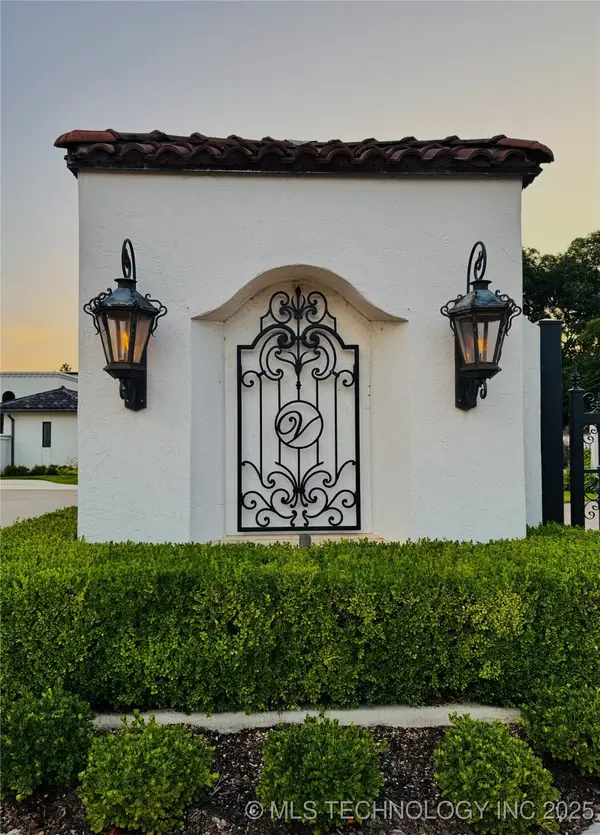 3236 E 61st Place, Tulsa, OK 74136