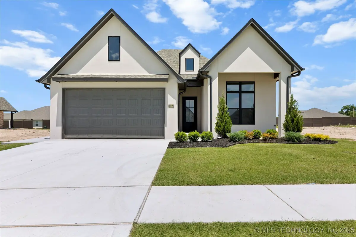 3608 W Laredo Street, Broken Arrow, OK 74012 - Image #1