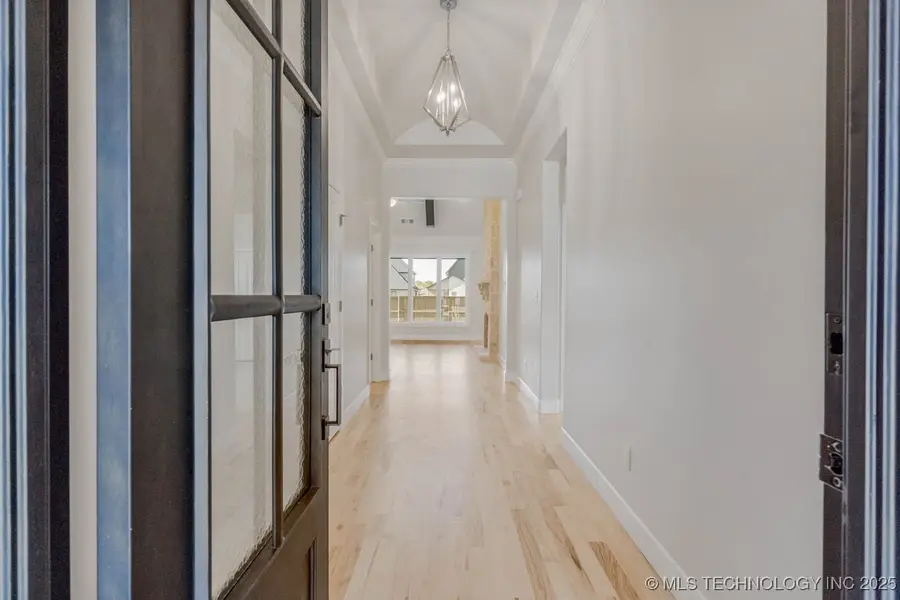 12662 S Irvington Avenue, Tulsa, OK 74008 - Image #2