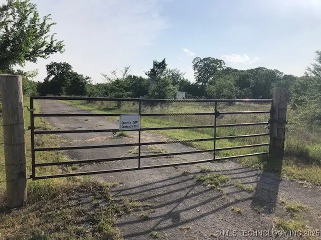 21500 S Mingo Road, Mounds, OK 74047 - Image #2