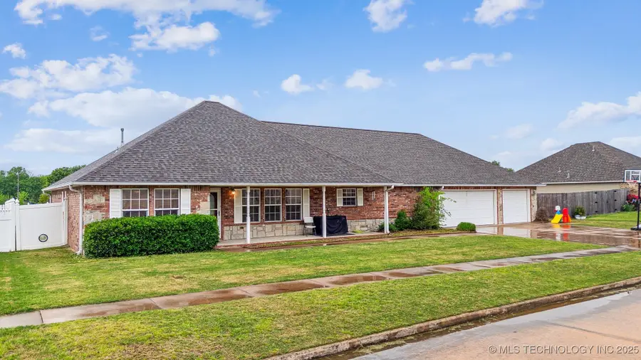 2770 Summerfield Place, Pryor, OK 74361 - Image #2