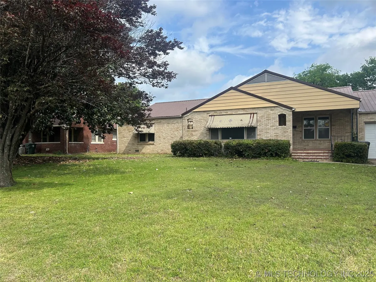 2704 Oklahoma Street, Muskogee, OK 74401 - #1