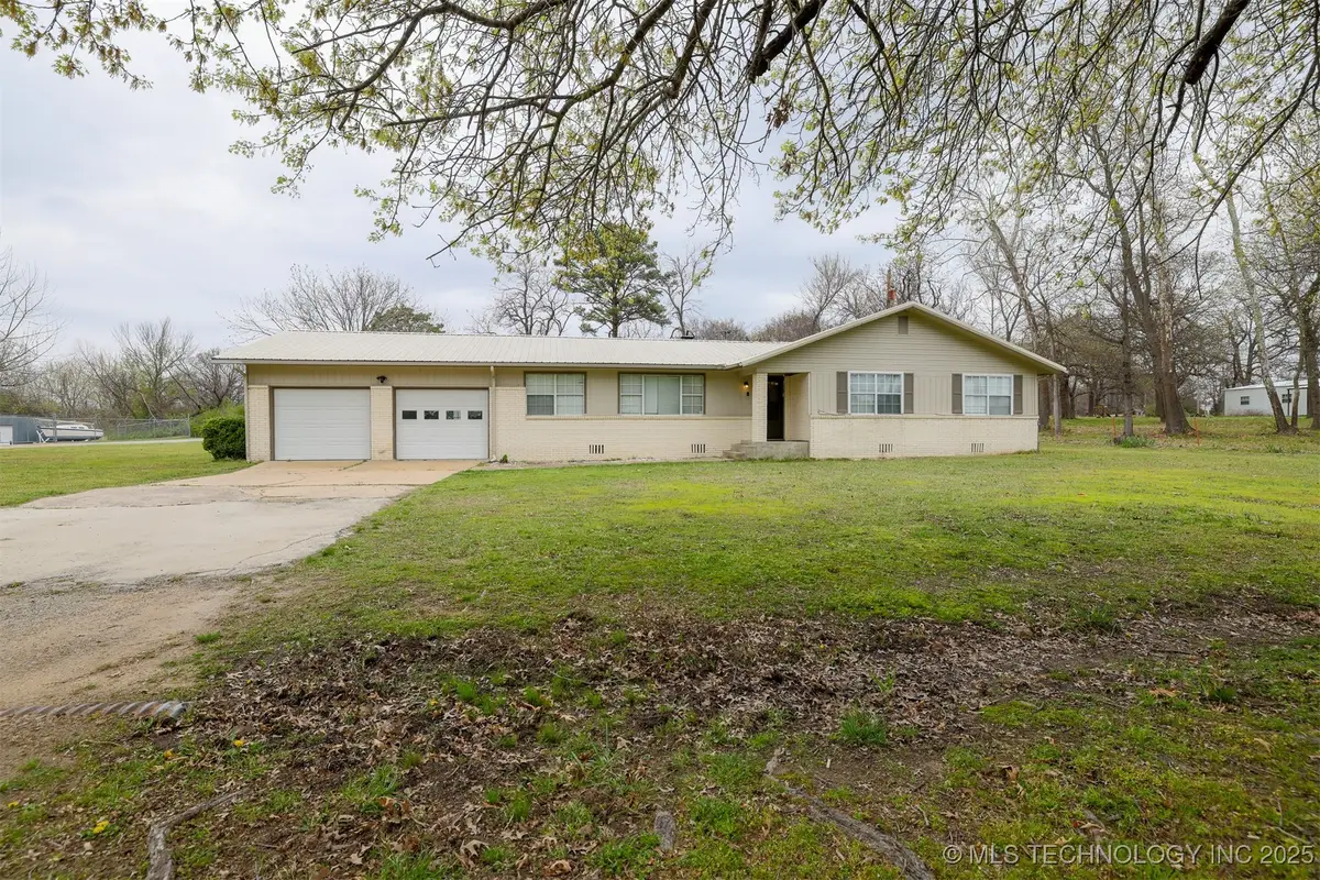 417717 E 1145 Road, Eufaula, OK 74432 - #1