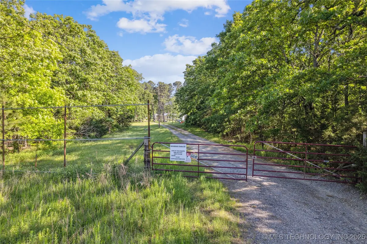 31384 W Tucker Knob Road, Kinta, OK 74552 - Image #1