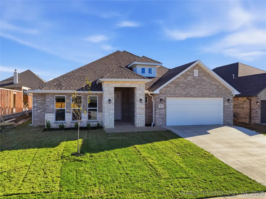 2052 E 129th Place S, Jenks, OK 74037 - Image #2