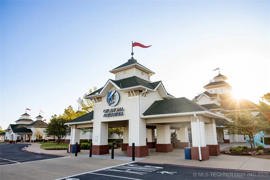 2049 E 130th Street S, Jenks, OK 74037 - Image #2