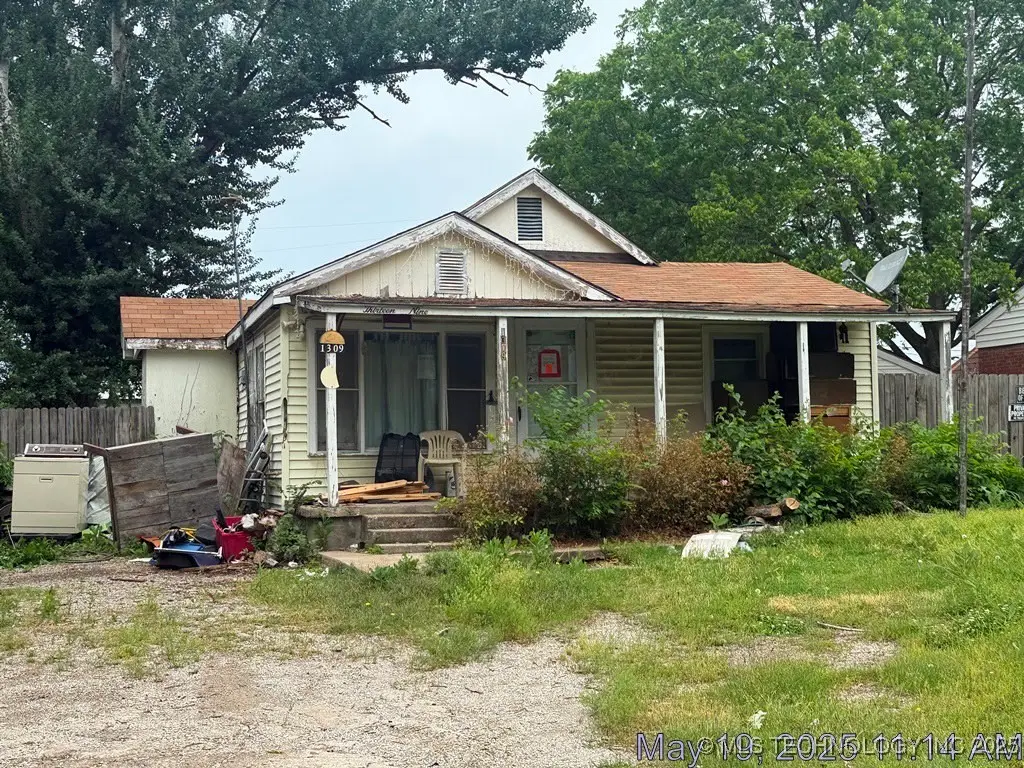 1309 S Oak, Bartlesville, OK 74003 - Image #1