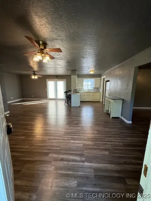 3229 E Cherokee Avenue, Sallisaw, OK 74955 - Image #2