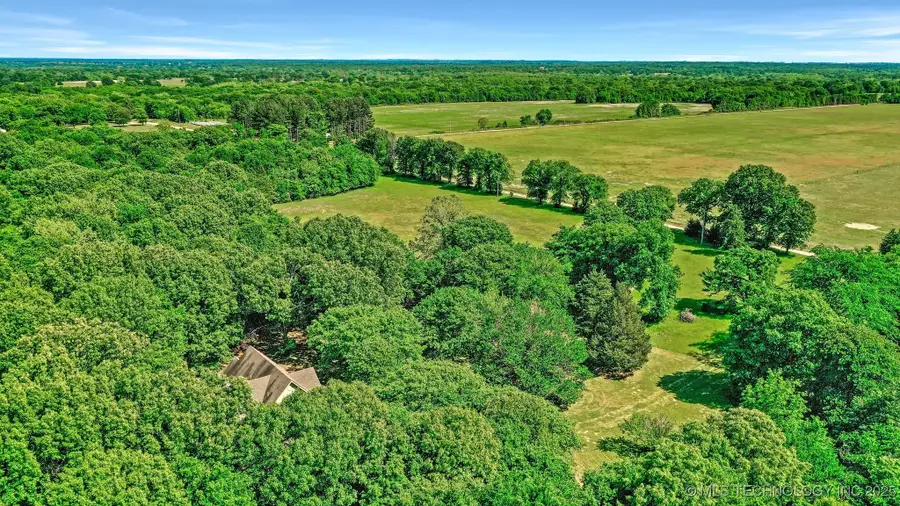 900 W Hardesty Road, Caddo, OK 74729 - Image #2