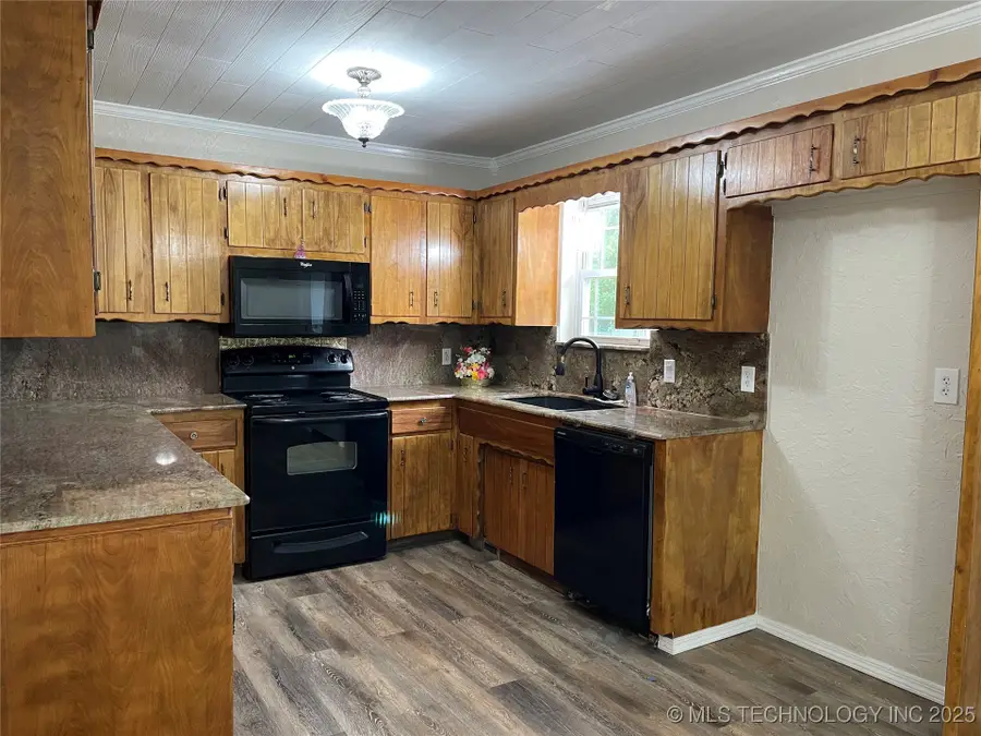 422 N Forest Street, Jenks, OK 74037 - Image #3