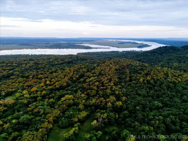 02 E Davis Field Road, Muskogee, OK 74403