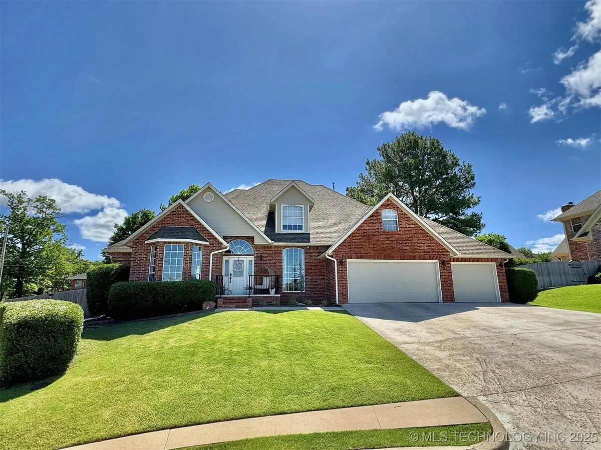 103 S Harrison Avenue, Tahlequah, OK 74464 - #1