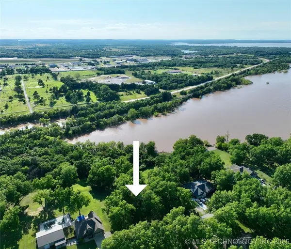 5 Saltsman Lane, Eufaula, OK 74432