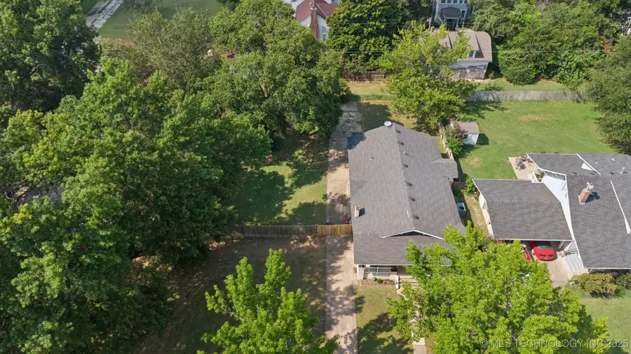 1327 E 10th Street, Okmulgee, OK 74447 - Image #3
