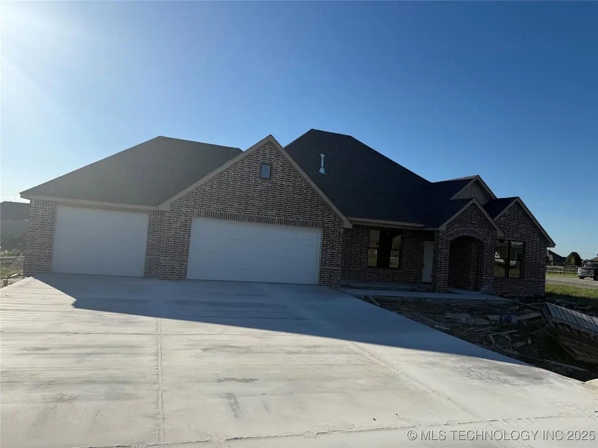 14256 N 71st East Avenue, Collinsville, OK 74021 - Image #1